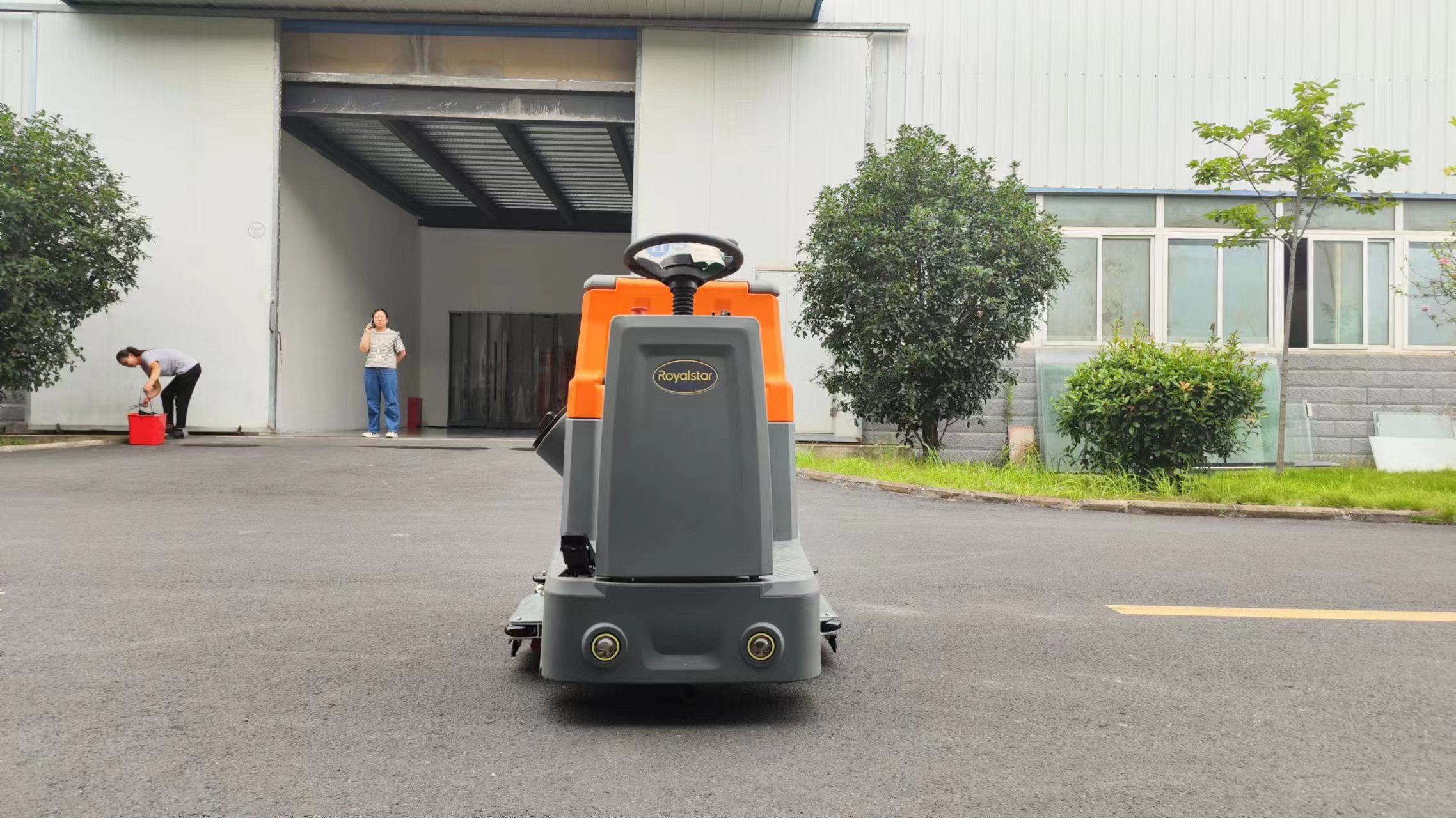 洗地機廠家的工業洗地機常見故障有哪些？